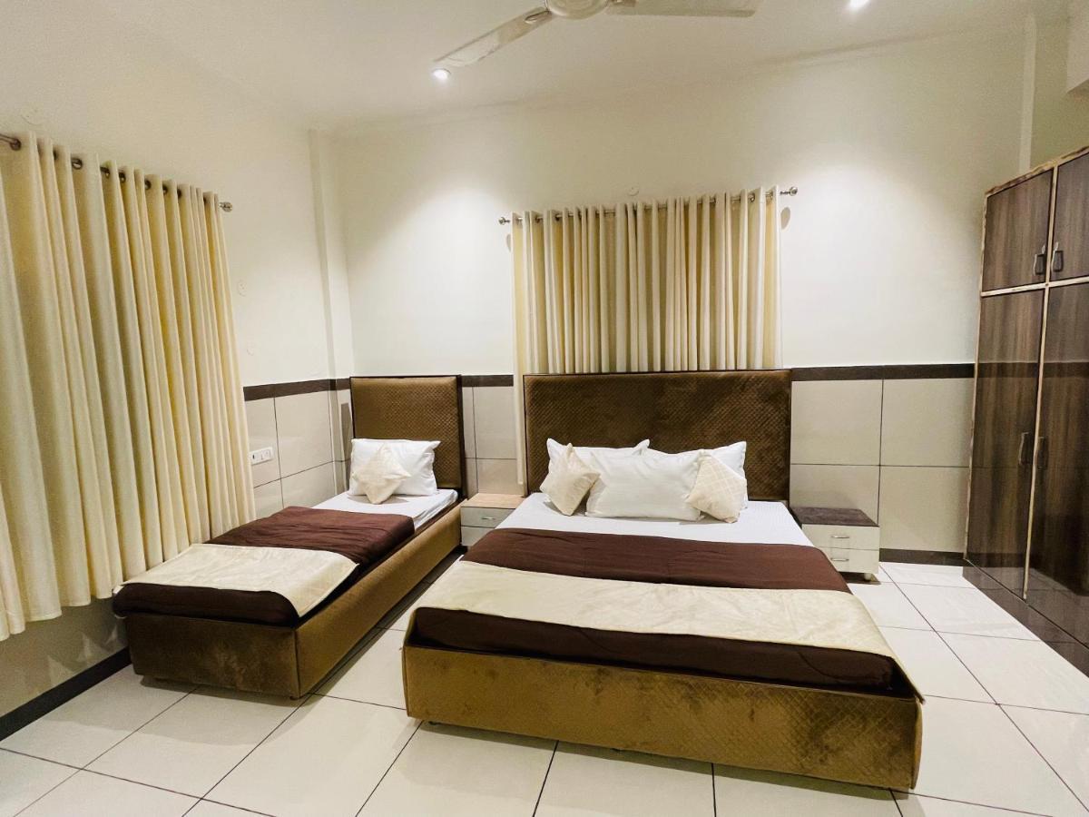 Primrose Hotel And Restaurant Sonipat Luaran gambar